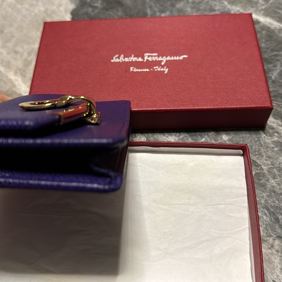 Ferragamo Italy Leather Wallet Card Holder - Picture 12 of 16